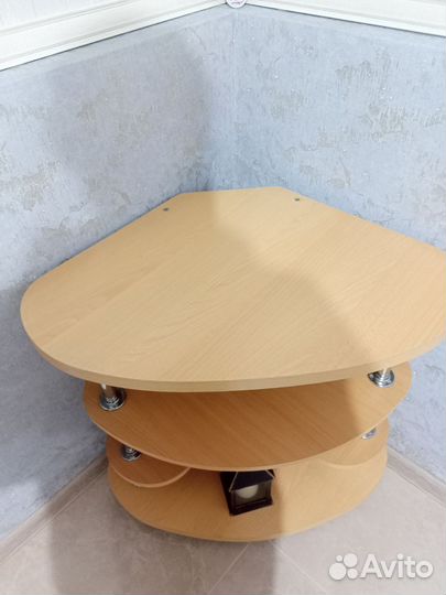 Тумбочка угловая