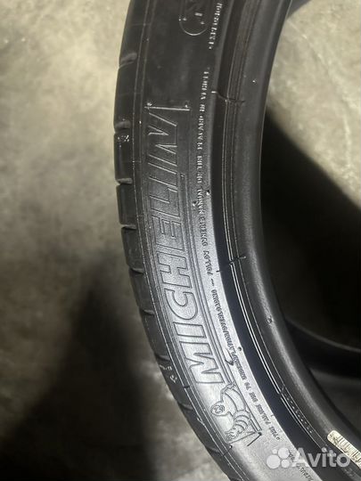 Michelin Pilot Super Sport 295/30 R19 102Y