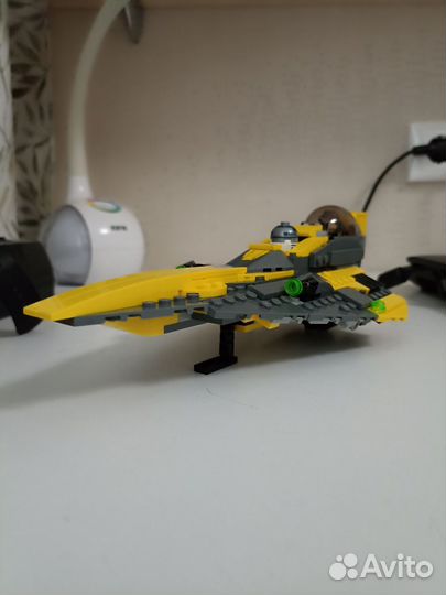 Lego star wars. Anakins Jedi starfighter. 75214