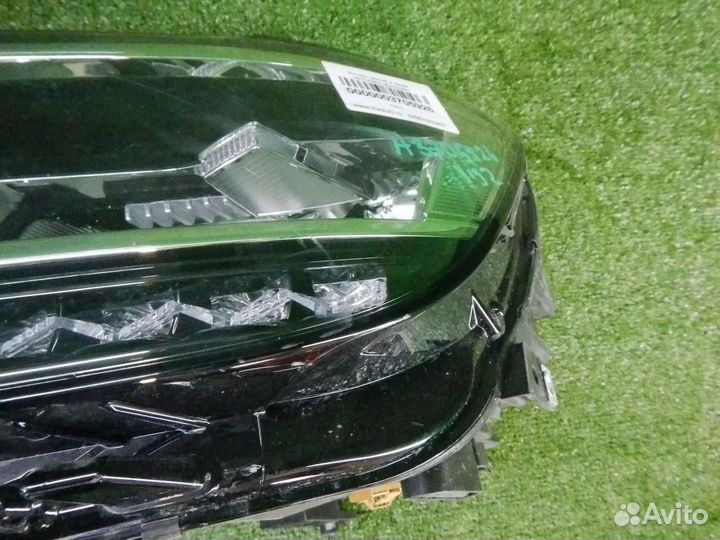 Фара левая Volkswagen Tiguan