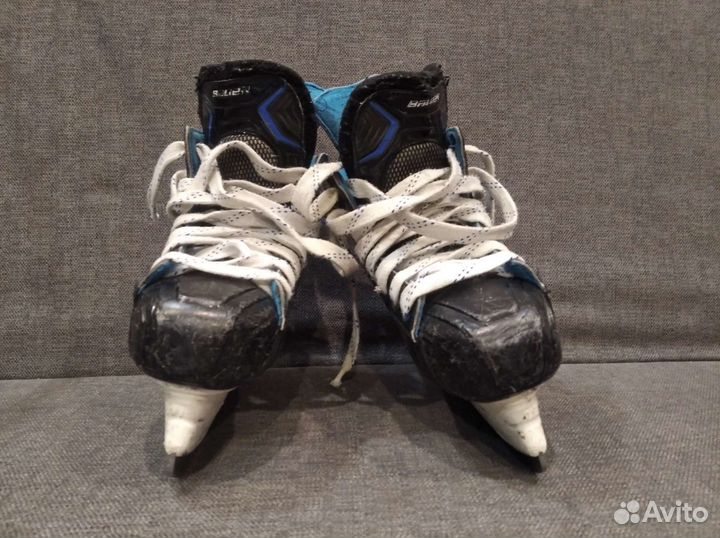 Коньки хоккейный 