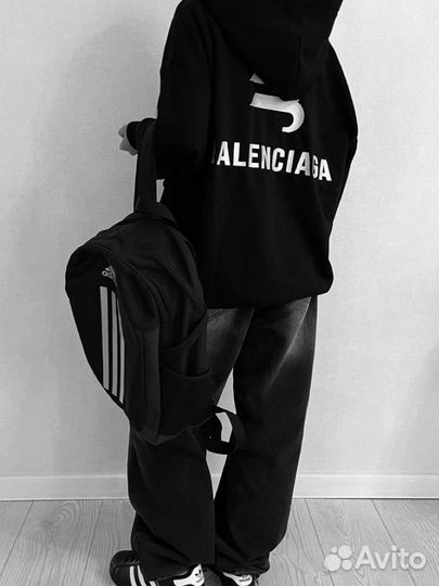 Худи balenciaga