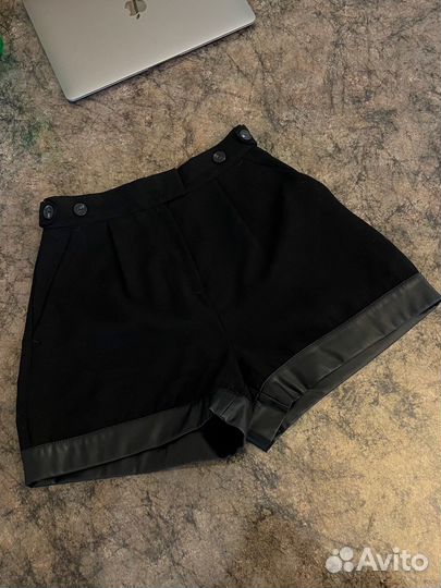 Классические шорты LookOnline