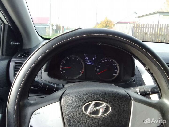 Hyundai Solaris 1.4 МТ, 2013, 242 000 км