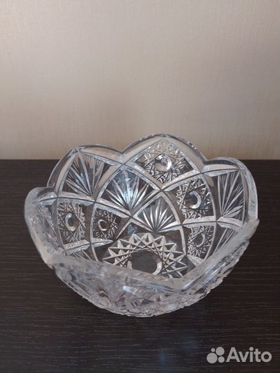 Хрустальная салатница и хрустальная конфетница
