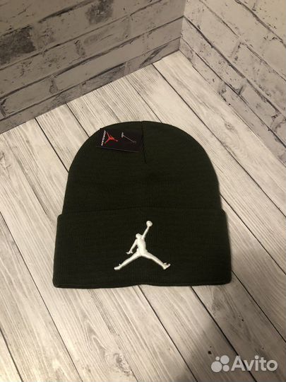 Мужская зимняя шапка