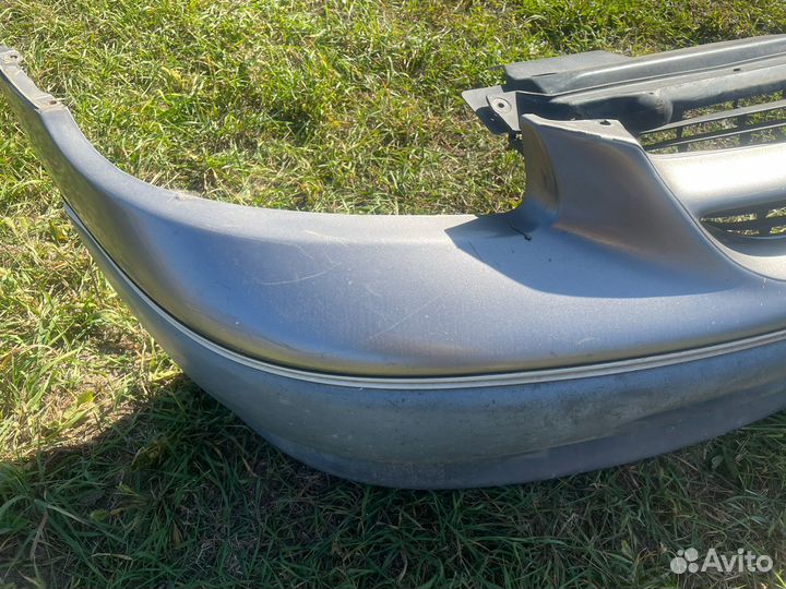 Бампер передний Dodge Caravan 1999