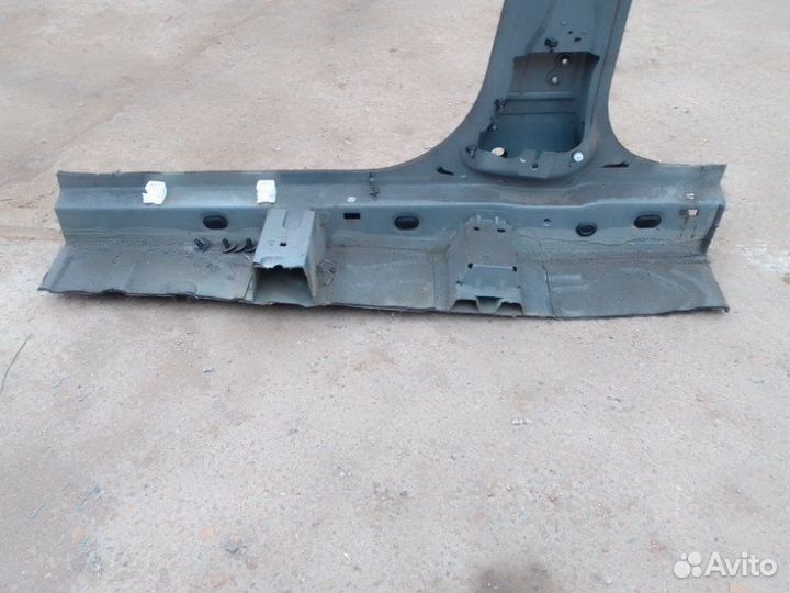 Средняя стойка правая LADA Vesta 21179 2018