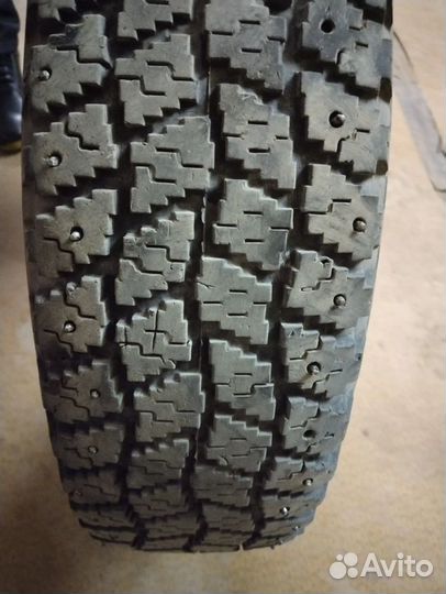 Nokian Tyres Hakkapeliitta 10 185/75 R14C