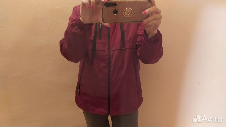 Ветровка женская