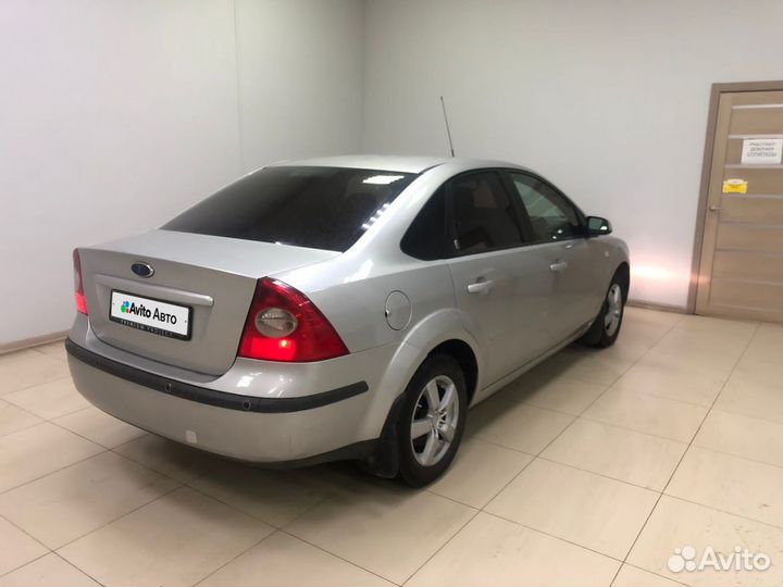 Ford Focus 2.0 МТ, 2005, 238 101 км