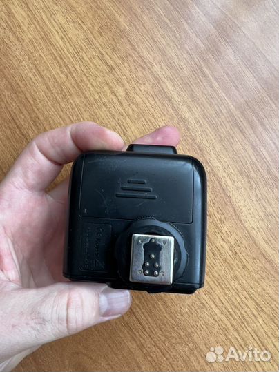 Радиосинхронизатор Godox X1t Canon