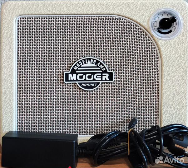 Комбоусилитель для электрогитары mooer DH02 Hornet