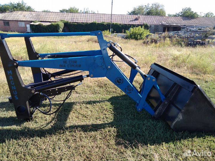 Погрузчик фронтальный пку 0,8 (кун Magnus)