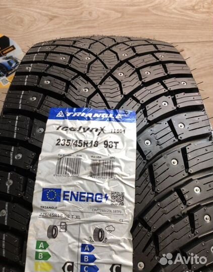 Triangle IcelynX TI501 235/45 R18 98T