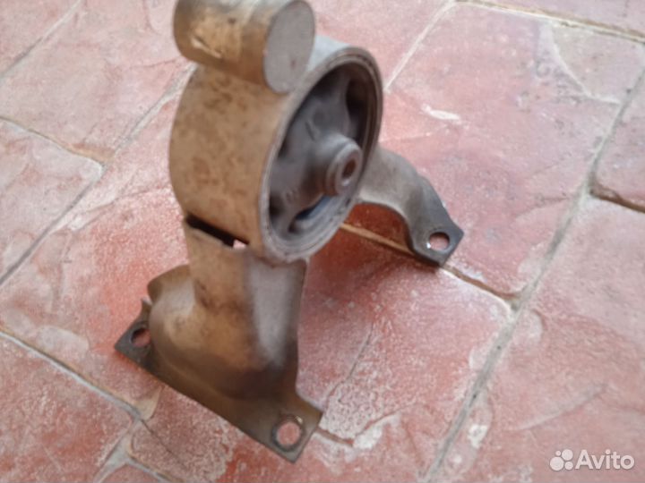 Задняя опора двигателя Лансер 9