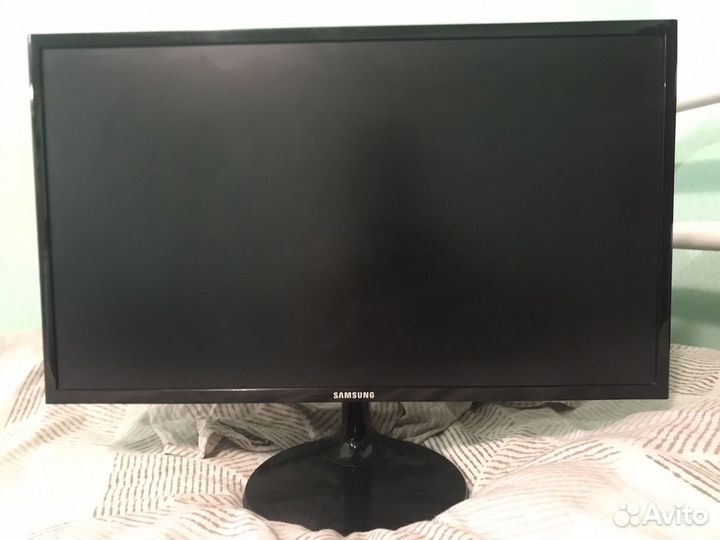 Монитор Samsung 24