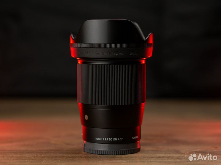 Sigma 16mm f1.4 (Sony E-Mount)