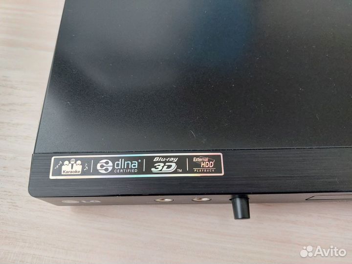 Blu-ray плеер LG BD650K