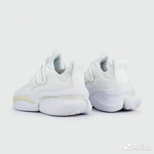 Кроссовки Adidas Alphaboost V1