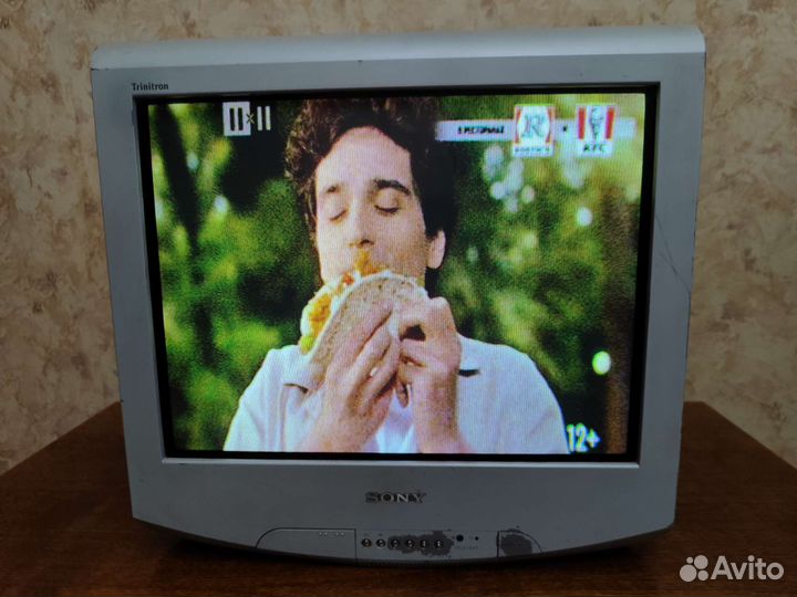 Телевизор Sony trinitron