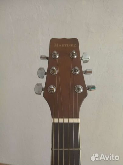 Акустическая гитара martinez с чехлом торг уместен