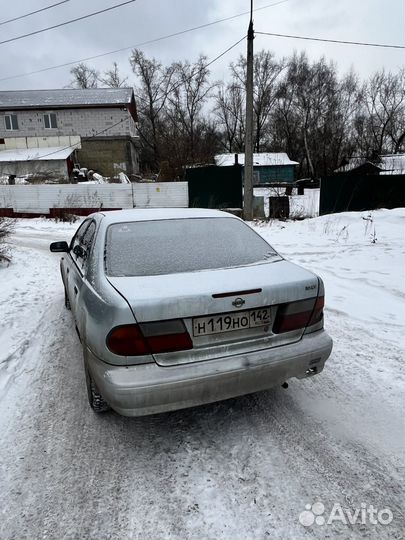 Nissan almera