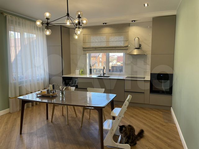 Дом 192 м² на участке 12 сот.