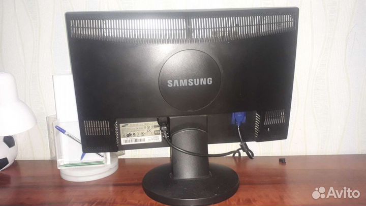 Монитор samsung