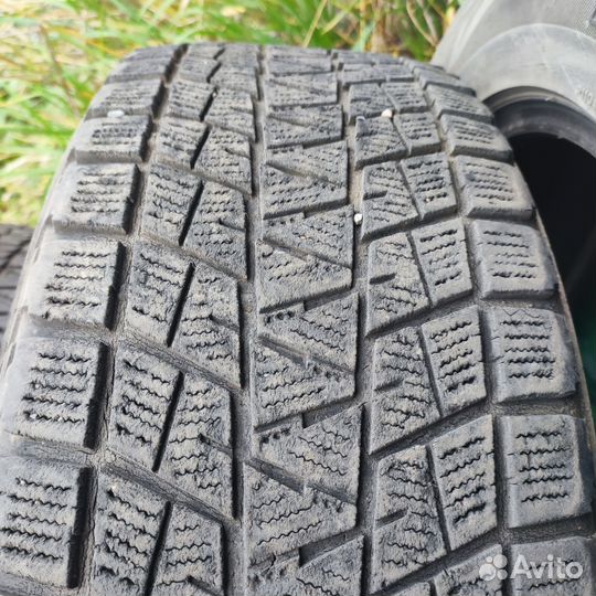 Bridgestone Blizzak DM-V1 225/65 R17