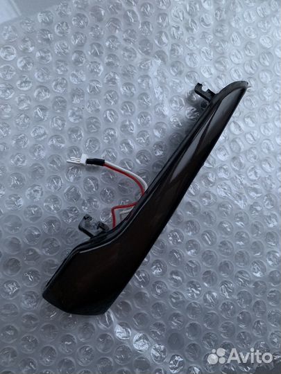 Повторитель поворота в зеркало Лада Гранта правый