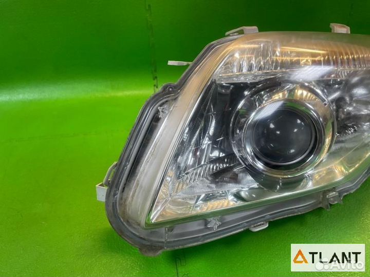 Фара передняя левая toyota corolla axio