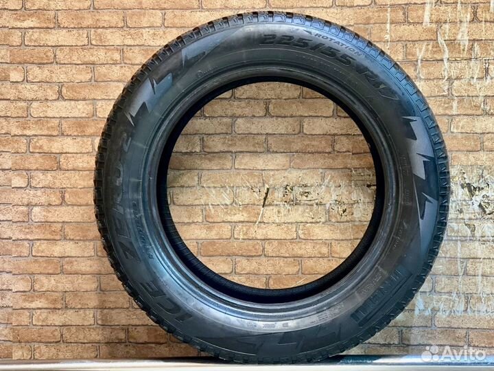 Pirelli Ice Zero 2 225/55 R17