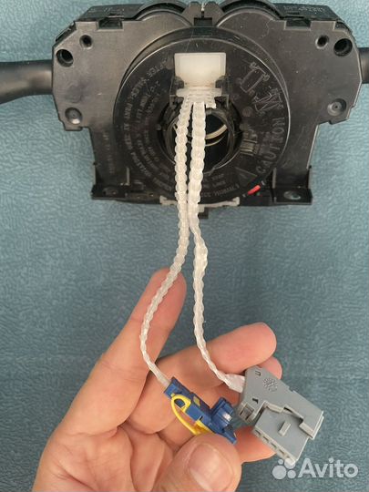 Подрулевой блок 96659954XT от peugeot 308