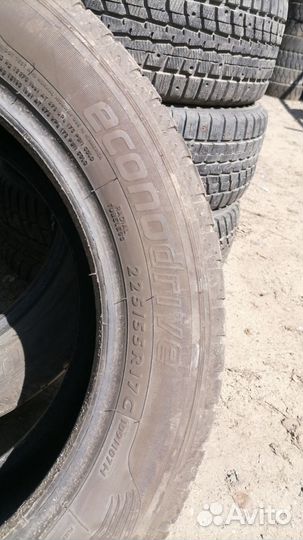 Dunlop EconoDrive 225/55 R17 204ZR