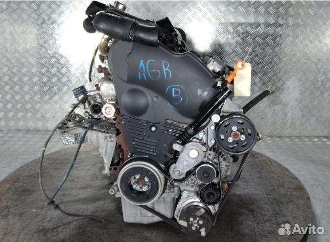 Двигатель Volkswagen Caddy 1.9 TDI AGR с навесным