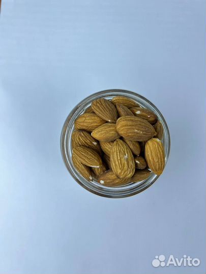 Орех миндаль