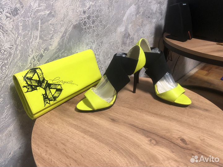 Обувь цена за комплект