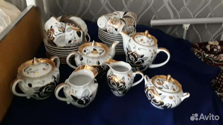Чайно кофейный сервиз Золотая роза