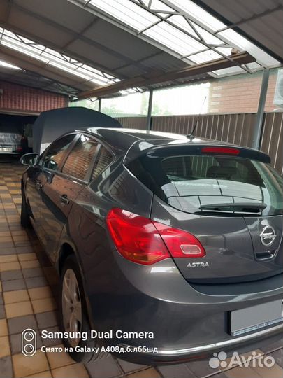 Opel Astra 1.6 МТ, 2012, 132 000 км