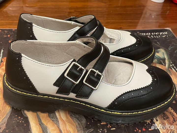 Туфли Мэри Джейн