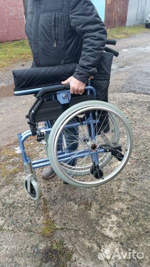 Инвалидная коляска новая