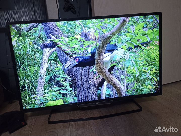 Телевизор Phillips 32 дюйма 81 см SMART TV Wi-Fi