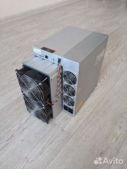 Antminer T19 84Т