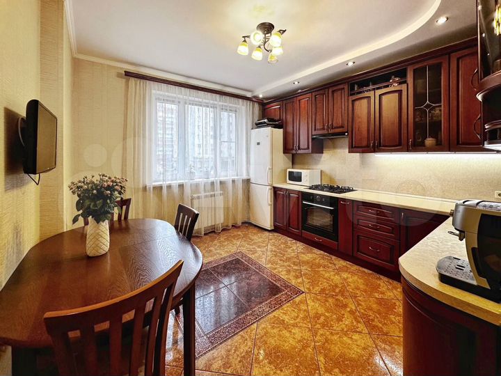 2-к. квартира, 70,5 м², 2/9 эт.