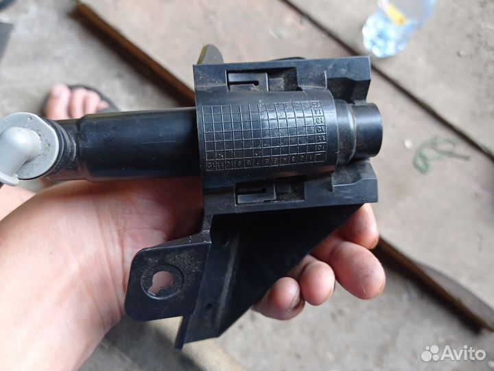 Форсунка омывателя фары Kia Optima 3 (TF)