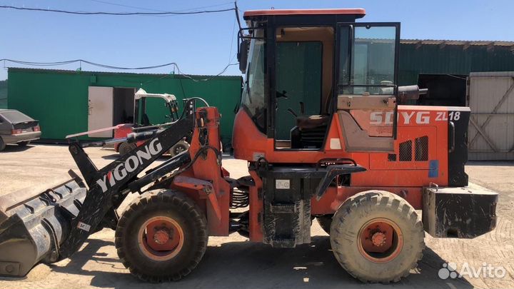 Фронтальный погрузчик YIGONG ZL18, 2018