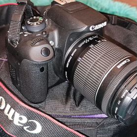 Фотоаппарат Canon EOS 700D в комплекте