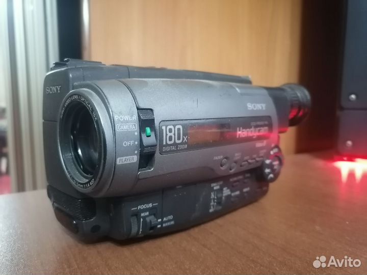 Видеокамера кассетная Sony