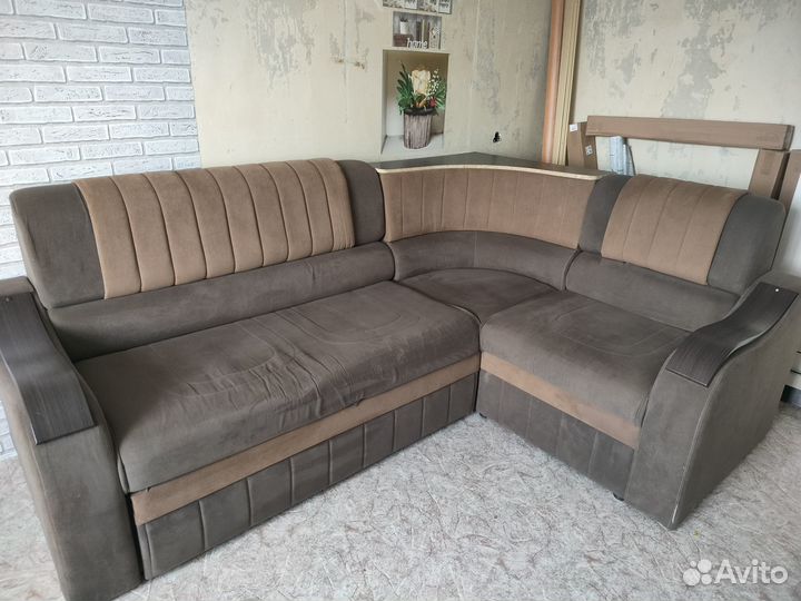 Угловой диван